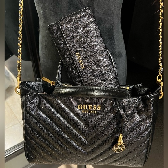 🖤🖤NWT-Guess Jania Quilted Small Girlfriend Satchel and matching Aveta wallet🖤 - Picture 4 of 15